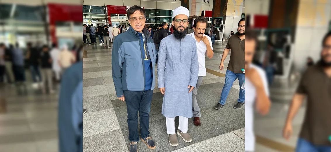 Welcome of dr. M. Mehdi Kazmi Saeedi at Indira Gandhi International Airport, New Delhi, By Maulana Hasan Saeed Safawi photograph 3
